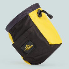 FDT - Speedy Treat Pouch for Dog Training – Quick Access Reward Bag