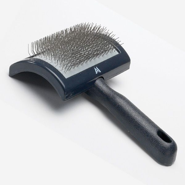 MILLERS FORGE - Curved Slicker Brush in Regular, durable Pet Combs & Brushes for dogs